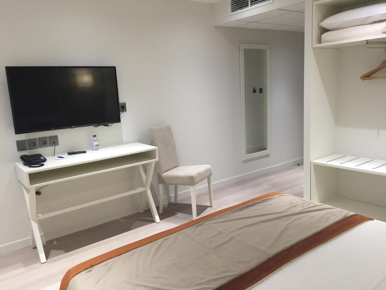 סרן Hotel Les 3 Vallees מראה חיצוני תמונה